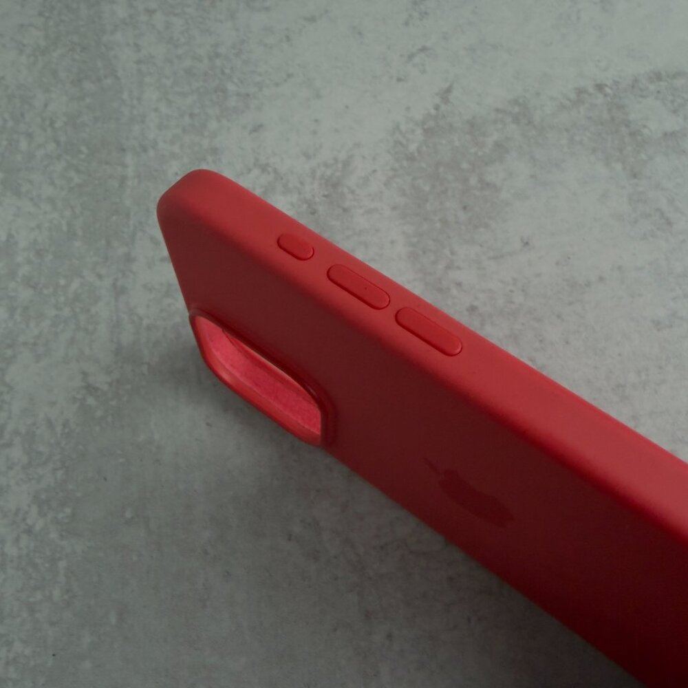 iPhone 15 Pro Max Silicone Case with MagSafe – Guava - Picture 6 of 8